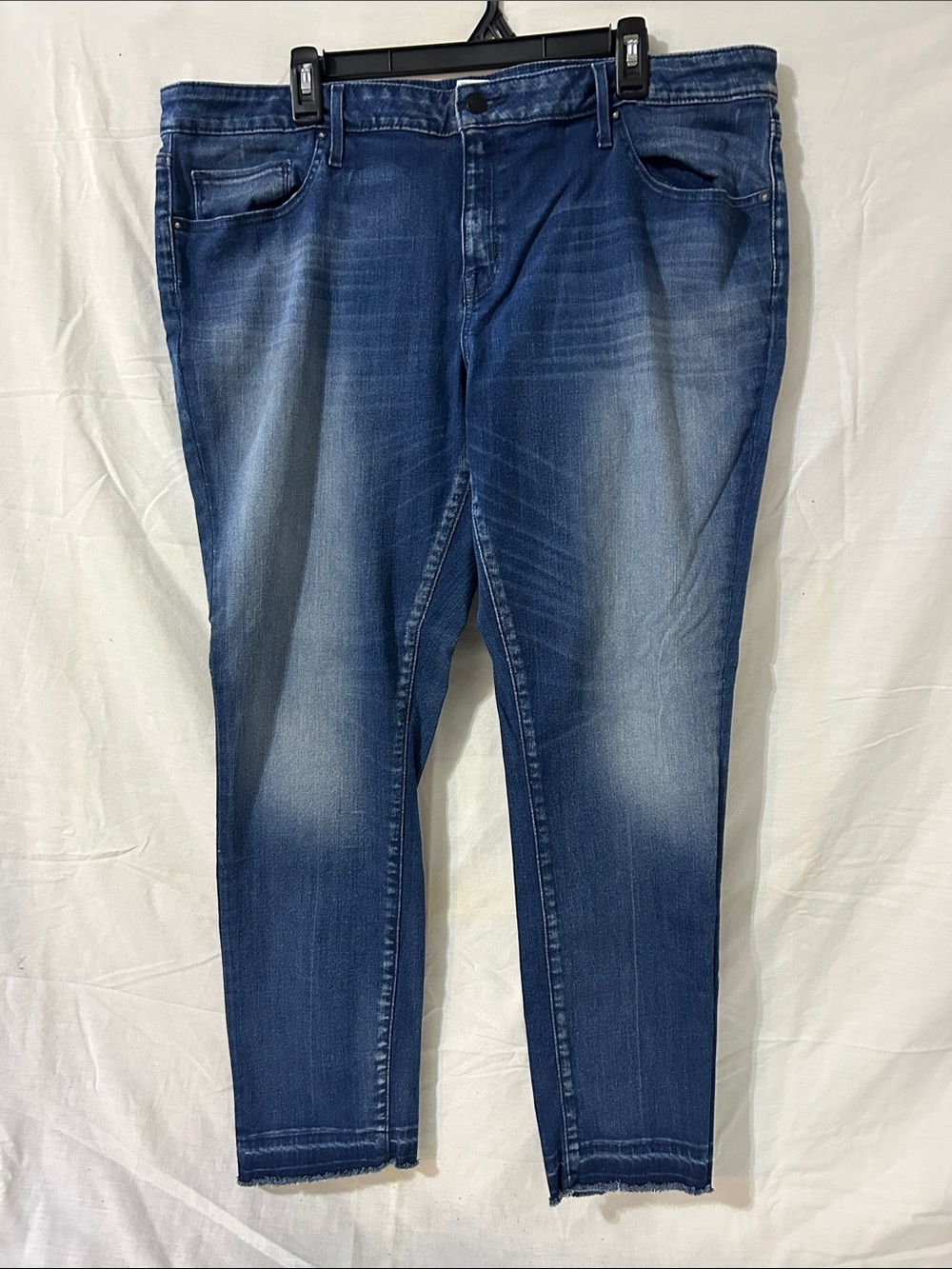 Ava & Viv Skinny Entubado Jeans Size 20W Medium Wash Power Stretch Raw Hem